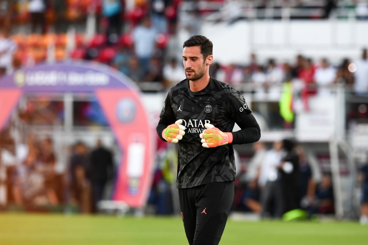 乐鱼体育-记者：前巴黎门将里科在卡塔尔遭遇欠薪，即将与加拉法俱乐部解约