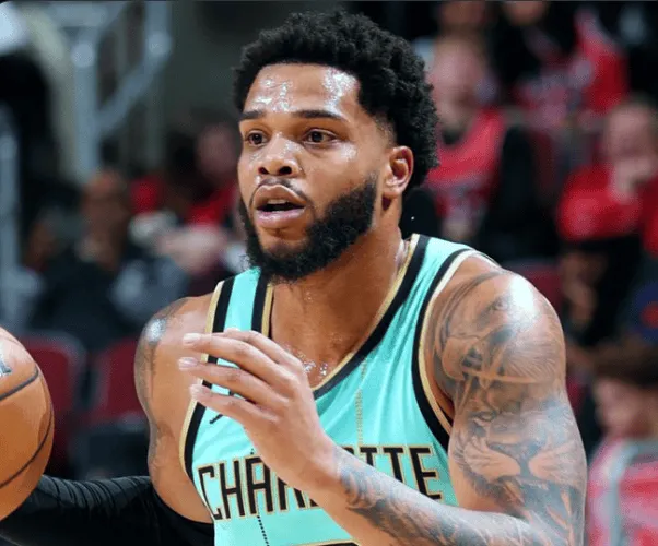 乐鱼体育平台-Sidery：雄鹿、勇士、太阳有意布里奇斯，黄蜂要价至少1首轮